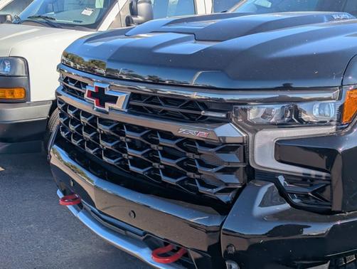 2025 Chevrolet Silverado 1500 ZR2