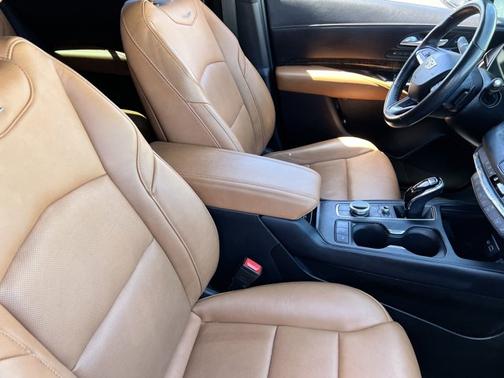 2023 Cadillac XT4 AWD Sport