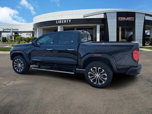 2024 GMC Canyon 4WD Denali