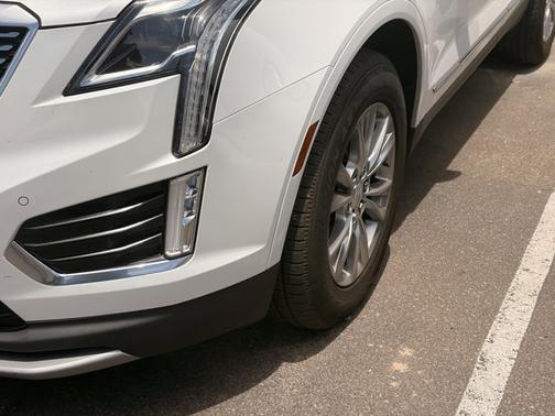 Crystal White Tricoat 2020 Cadillac XT5 Premium Luxury FWD