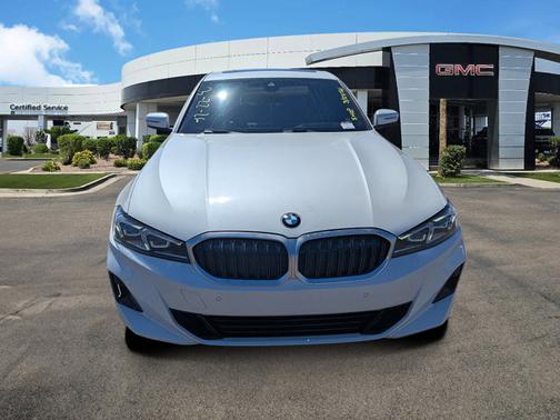 Mineral White Metallic 2024 BMW 330 330i