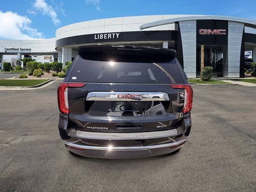 Onyx Black 2024 GMC Yukon SLT