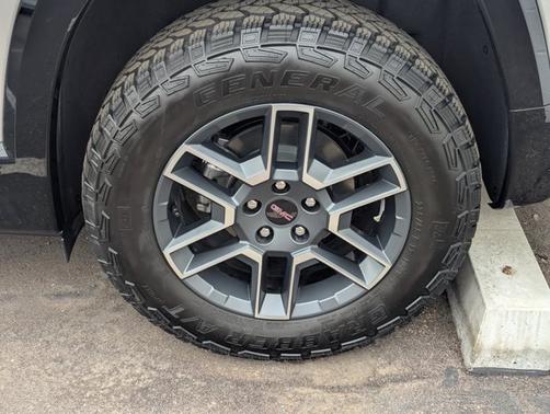 2026 GMC Terrain AWD AT4