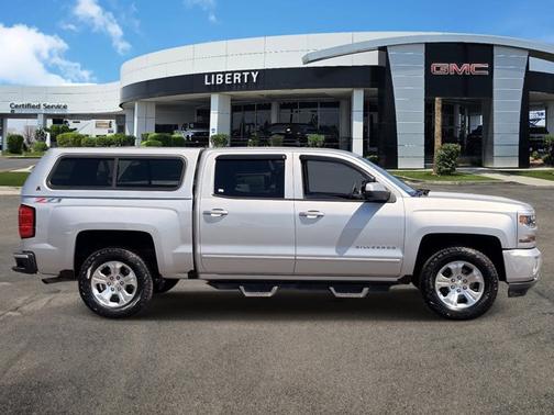 Silver Ice Metallic 2017 Chevrolet Silverado 1500 2LT