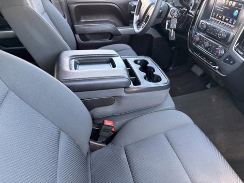Silver Ice Metallic 2017 Chevrolet Silverado 1500 2LT
