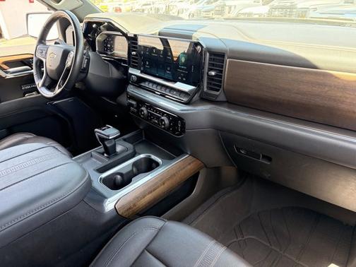 Sterling Gray Metallic 2023 Chevrolet Silverado 1500 High Country