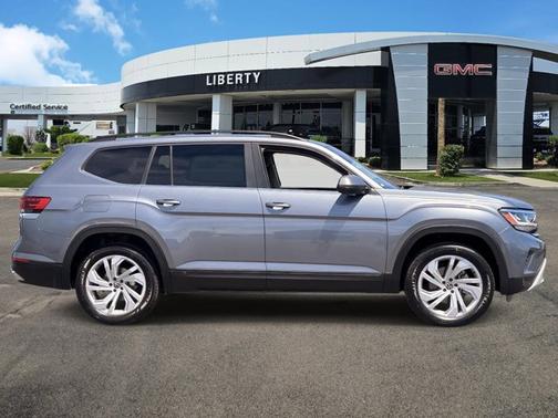 Platinum Gray Metallic 2022 Volkswagen Atlas 3.6L V6 SE w/Technology