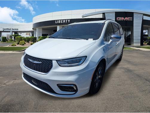 2022 Chrysler Pacifica Hybrid Pinnacle