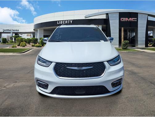 2022 Chrysler Pacifica Hybrid Pinnacle
