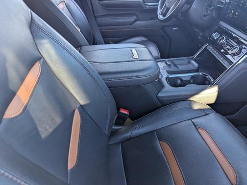 2024 GMC Sierra 2500 AT4