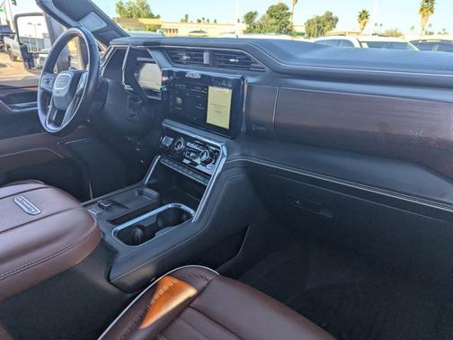 2024 GMC Sierra 2500 Denali