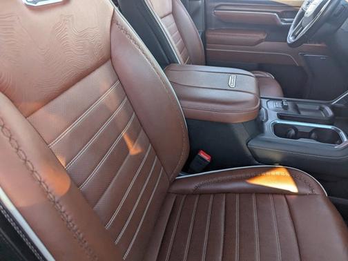 2024 GMC Sierra 2500 Denali