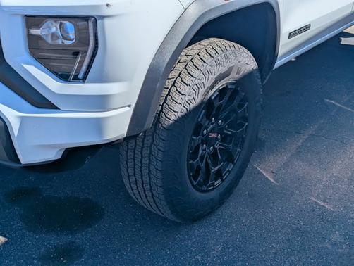 2026 GMC Canyon 2WD Elevation