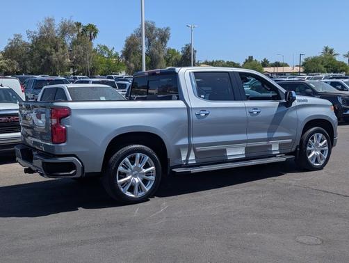 Sterling Gray Metallic 2025 Chevrolet Silverado 1500 High Country