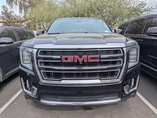 2022 GMC Yukon SLT