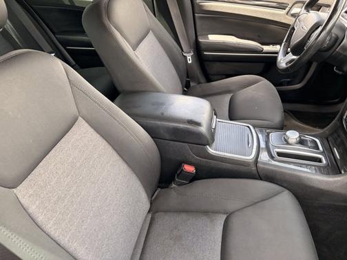 Granite Crystal Metallic Clearcoat 2020 Chrysler 300 Touring