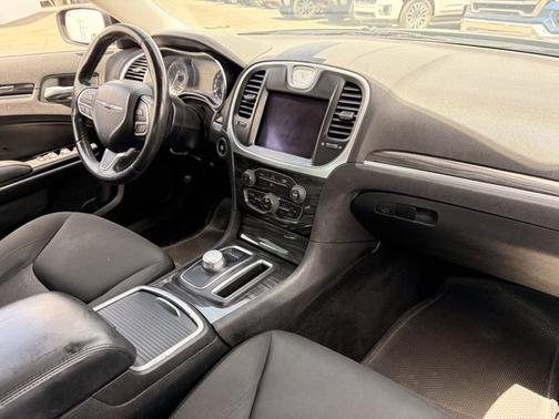 Granite Crystal Metallic Clearcoat 2020 Chrysler 300 Touring