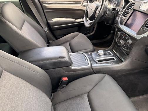Granite Crystal Metallic Clearcoat 2020 Chrysler 300 Touring