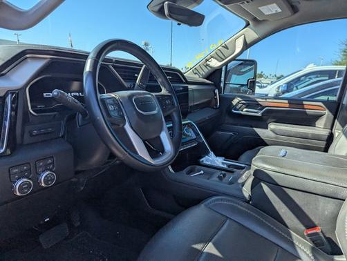 2024 GMC Sierra 2500 Denali