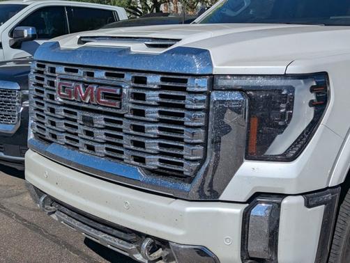 2024 GMC Sierra 2500 Denali