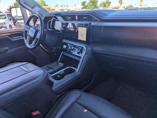 2024 GMC Sierra 2500 Denali