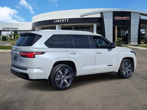 2023 Toyota Sequoia Capstone