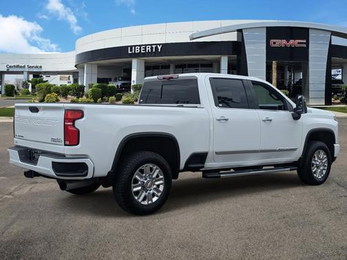2025 Chevrolet Silverado 2500 High Country