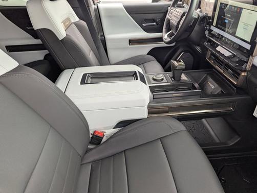2024 GMC HUMMER EV SUV 2X
