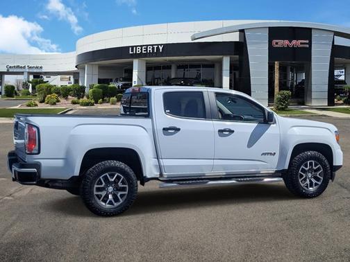 Summit White 2022 GMC Canyon 4WD AT4 w/Cloth