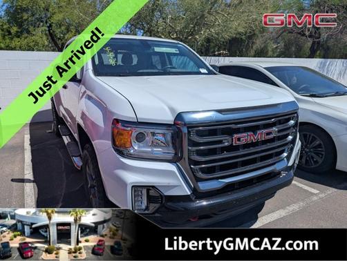 Summit White 2022 GMC Canyon 4WD AT4 w/Cloth