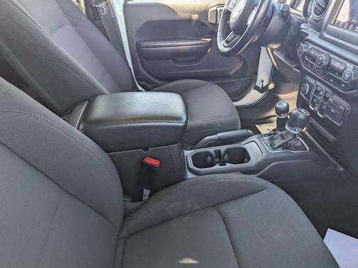 2021 Jeep Gladiator Sport S