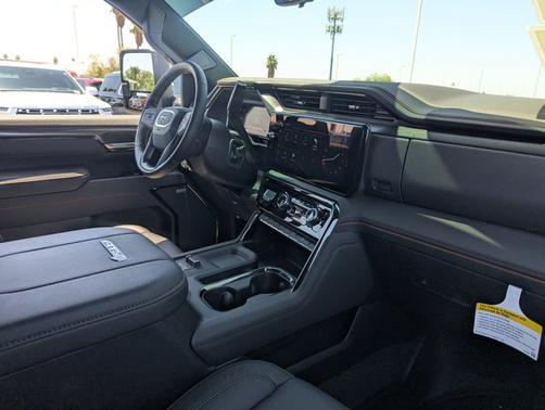 2025 GMC Sierra 2500 AT4