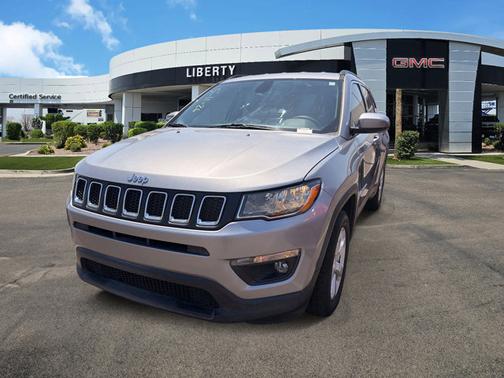 Billet Silver Metallic Clearcoat 2018 Jeep Compass Latitude