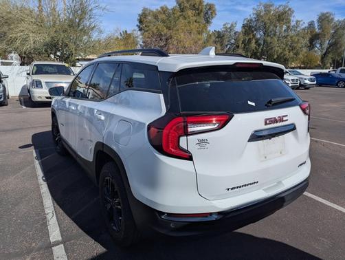 2023 GMC Terrain AT4