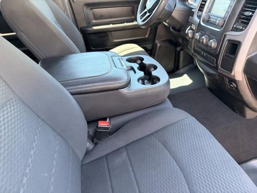 Delmonico Red Pearlcoat 2019 RAM 1500 Classic Express