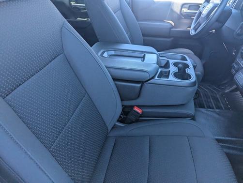 2025 GMC Sierra 2500 Pro