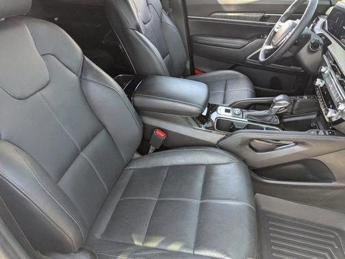 Glacial White Pearl 2024 Kia Telluride EX