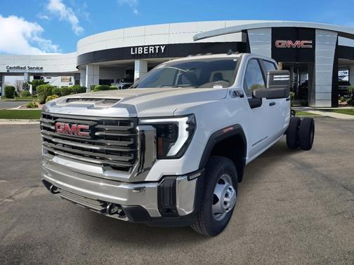 2025 GMC Sierra 3500 Pro