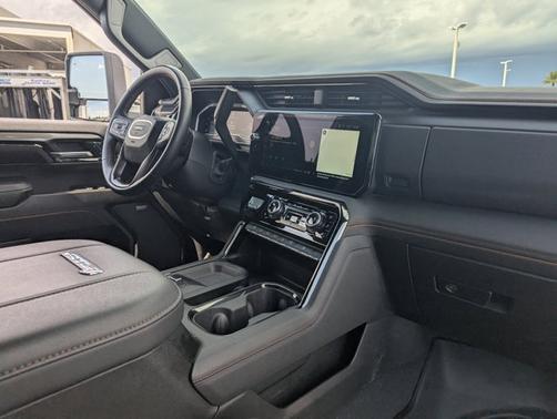 2024 GMC Sierra 2500 AT4