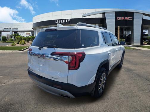2022 GMC Acadia SLT