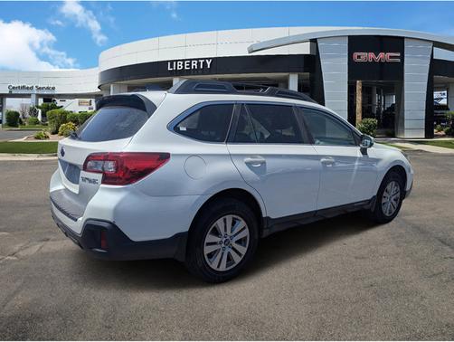 2018 Subaru Outback 2.5i Premium