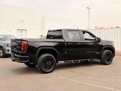 Onyx Black 2021 GMC Sierra 1500 AT4
