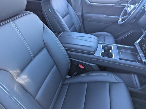 2024 GMC Acadia FWD Elevation