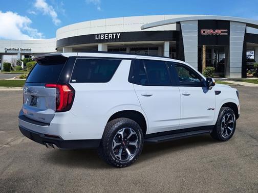 2025 GMC Yukon AT4