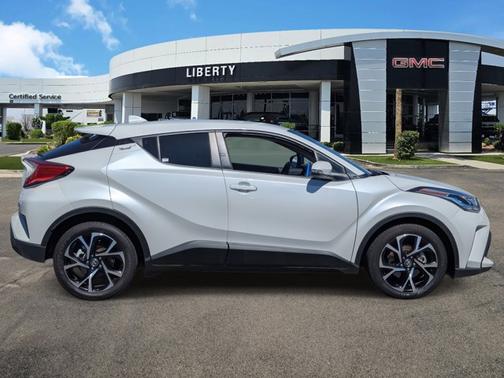 2021 Toyota C-HR XLE