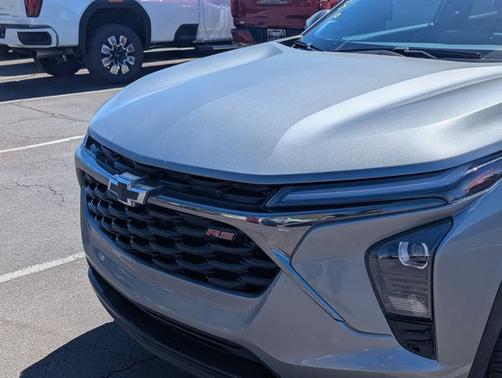 Sterling Gray Metallic 2025 Chevrolet Trax 2RS
