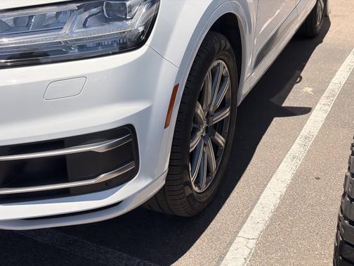 2019 Audi Q7 55 Premium Plus