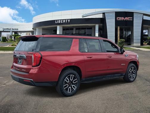 2022 GMC Yukon XL AT4