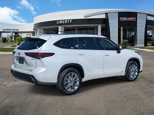 2022 Toyota Highlander Hybrid Limited