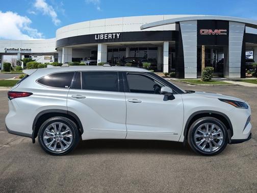 2022 Toyota Highlander Hybrid Limited